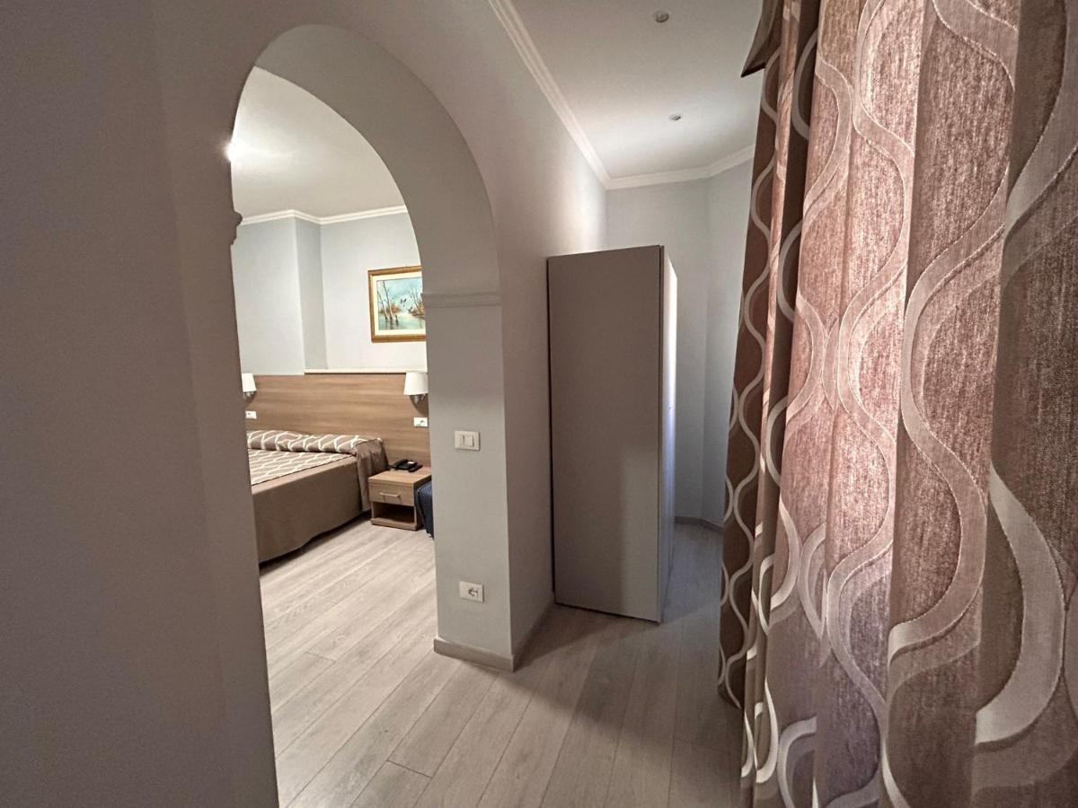 Accommodation Corallo Rome Bagian luar foto