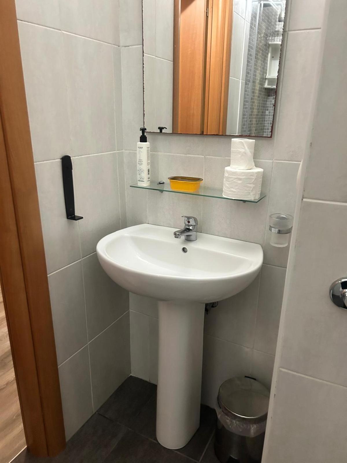 Accommodation Corallo Rome Bagian luar foto